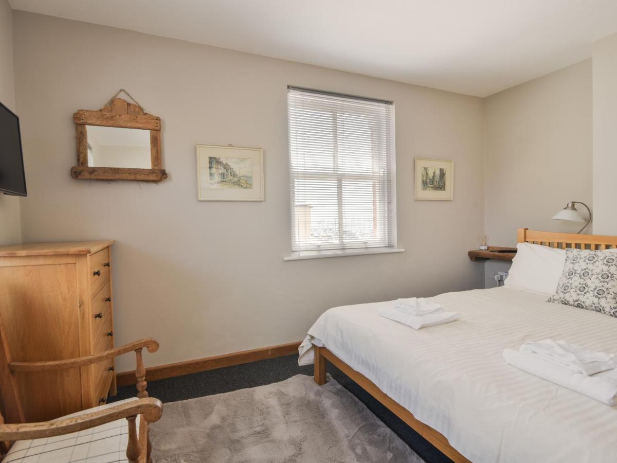 The Lookout Apartment Lyme Regis Bagian luar foto
