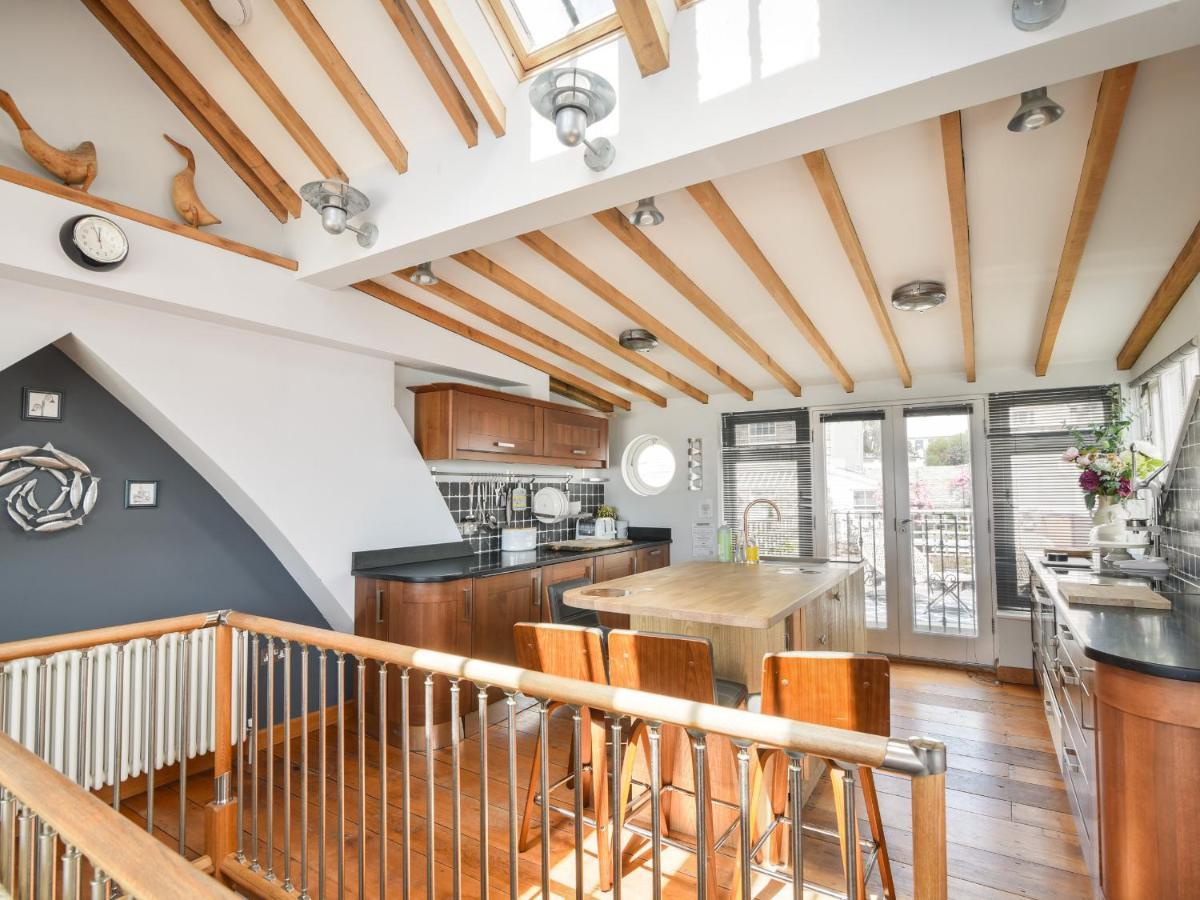 The Lookout Apartment Lyme Regis Bagian luar foto