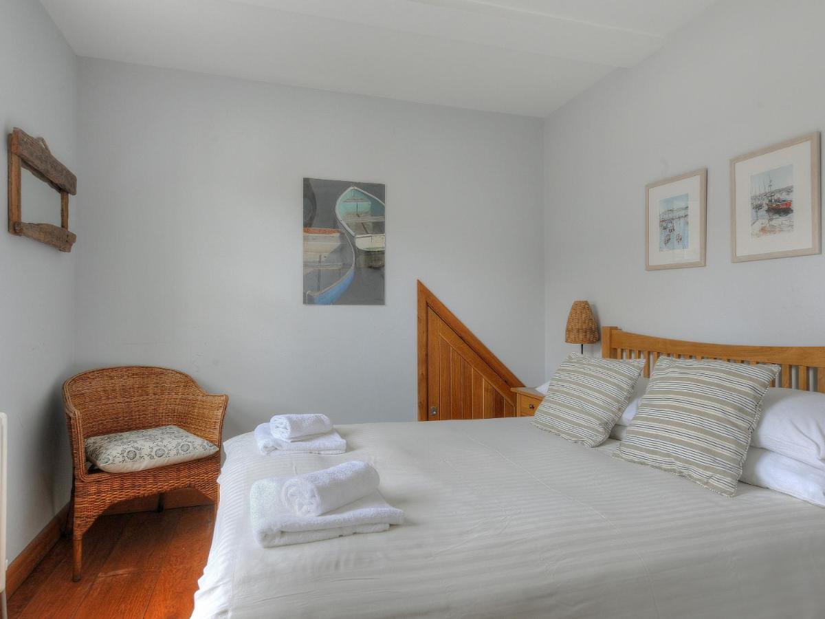 The Lookout Apartment Lyme Regis Bagian luar foto